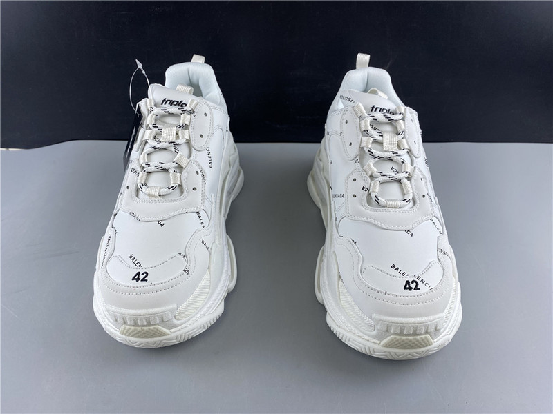 Ba*len*cia*ga triple s sneakers (white with logo) 524039 w06e2 2021