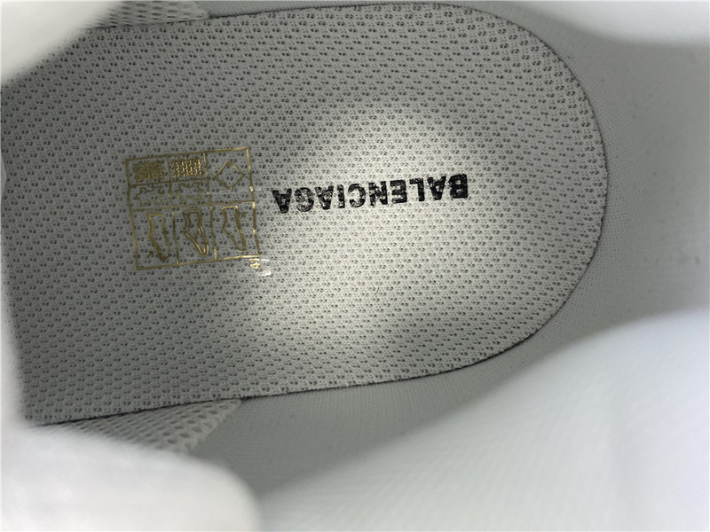 Ba*len*cia*ga triple s sneakers (white with logo) 524039 w06e2 2021