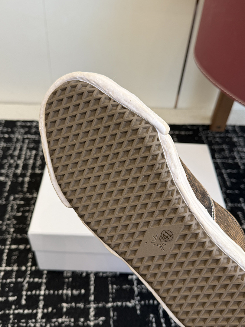 Ma1s0n mihara sneakers