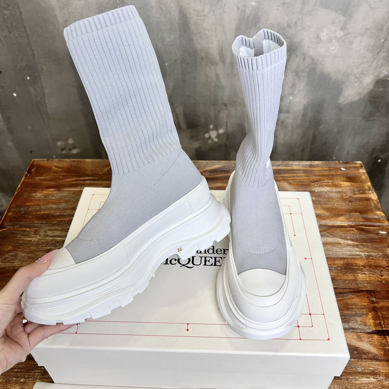 a1exa*der Mcqv*en tread sock-style boots