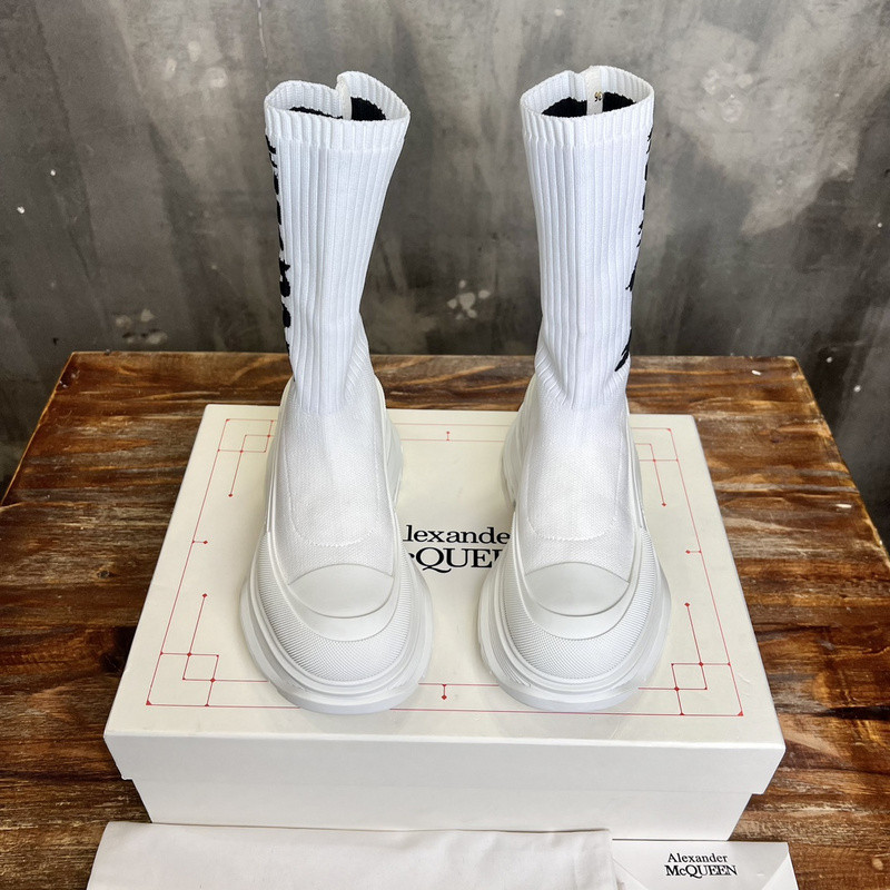 a1exa*der Mcqv*en tread sock-style boots