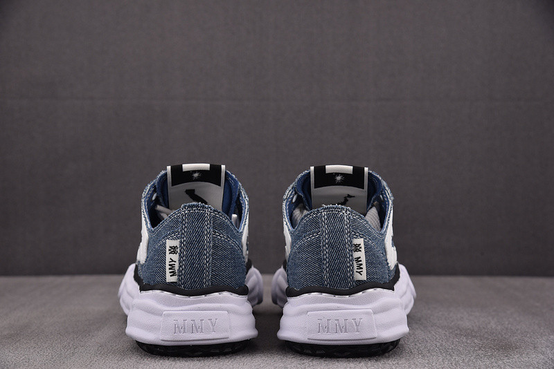 A*iri x MMY Sneakers