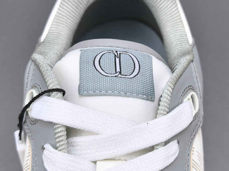 D10r sneakers