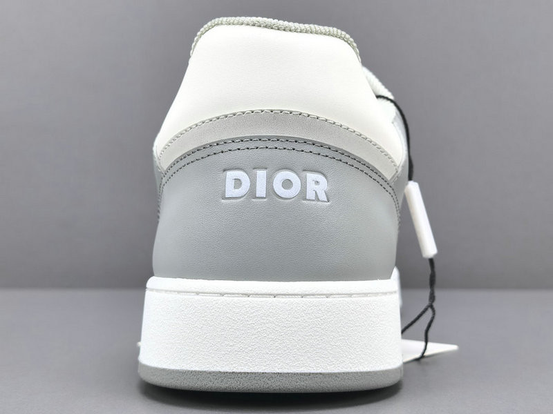 D10r sneakers