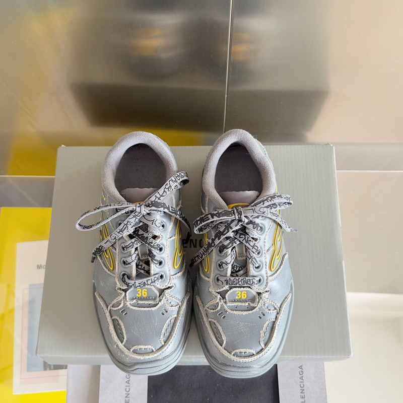 Ba1en*iaga launches new hamptons sneaker