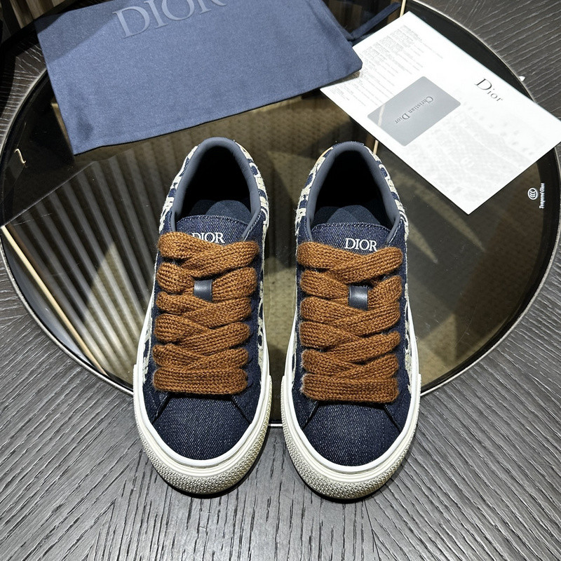 DR B33 SNEAKER