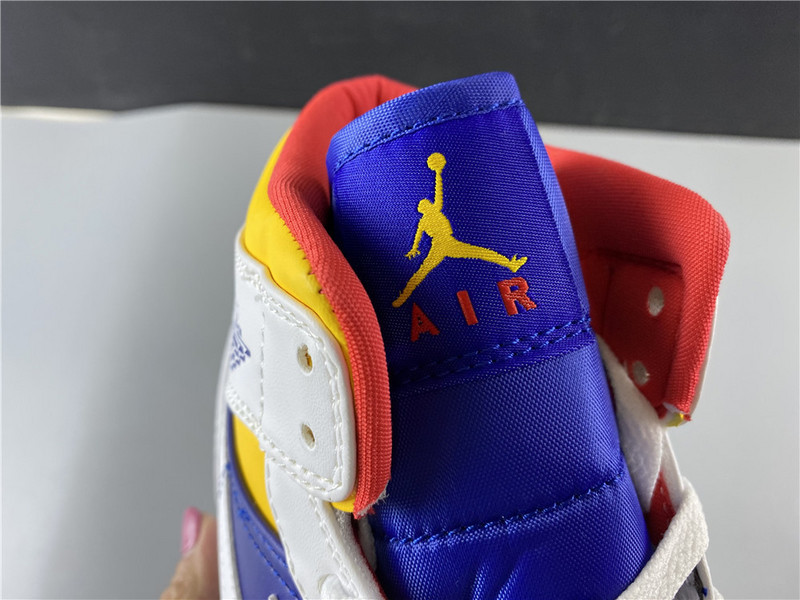 Air Jordan 1 Mid BQ6472-114