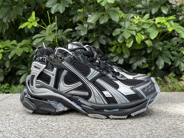 Ba1en*iaga runner 772767-w3rmu-1100