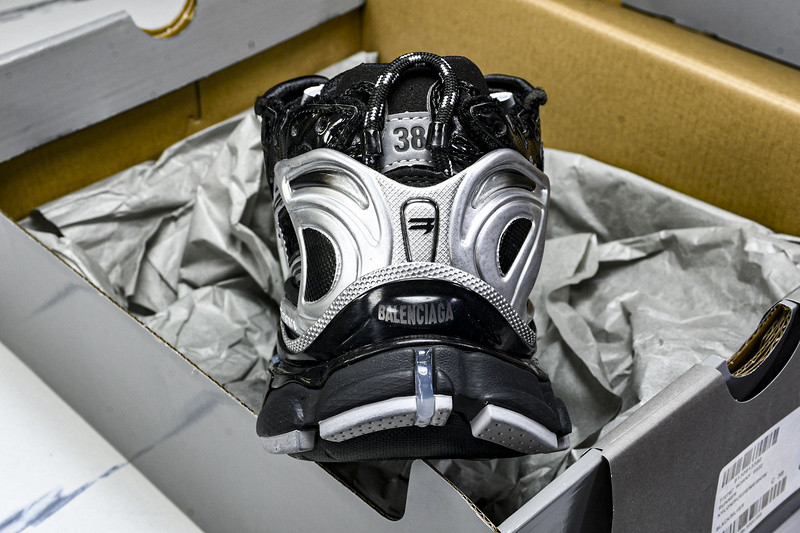 Ba1en*iaga runner 772767-w3rny 0322