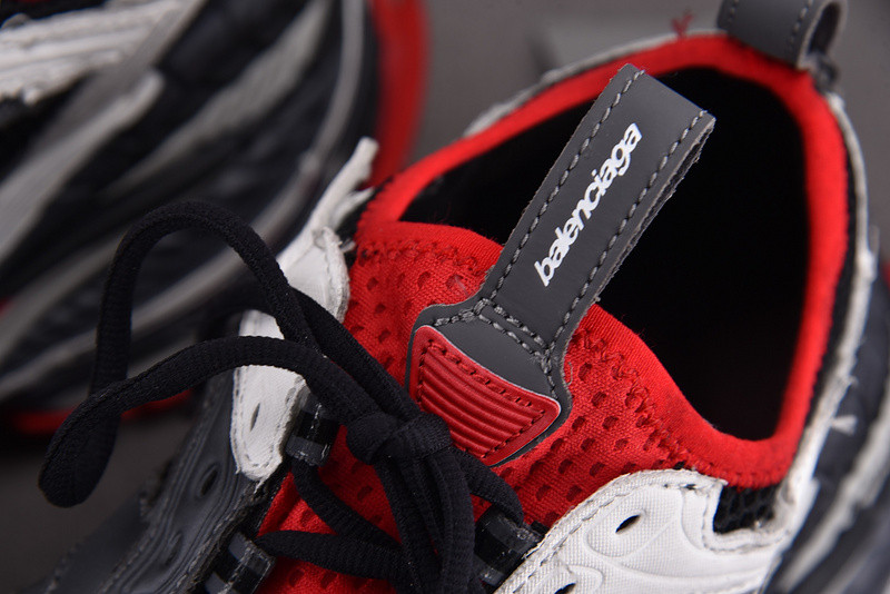 Ba1en*iaga black&red platform sneaker