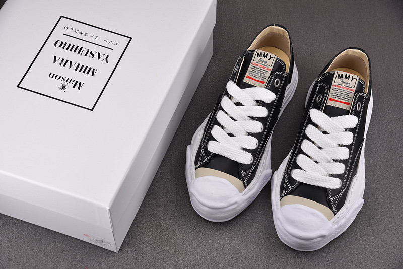 Ma*s*n mihara sneakers(Ma*s*n hank og sole black white)