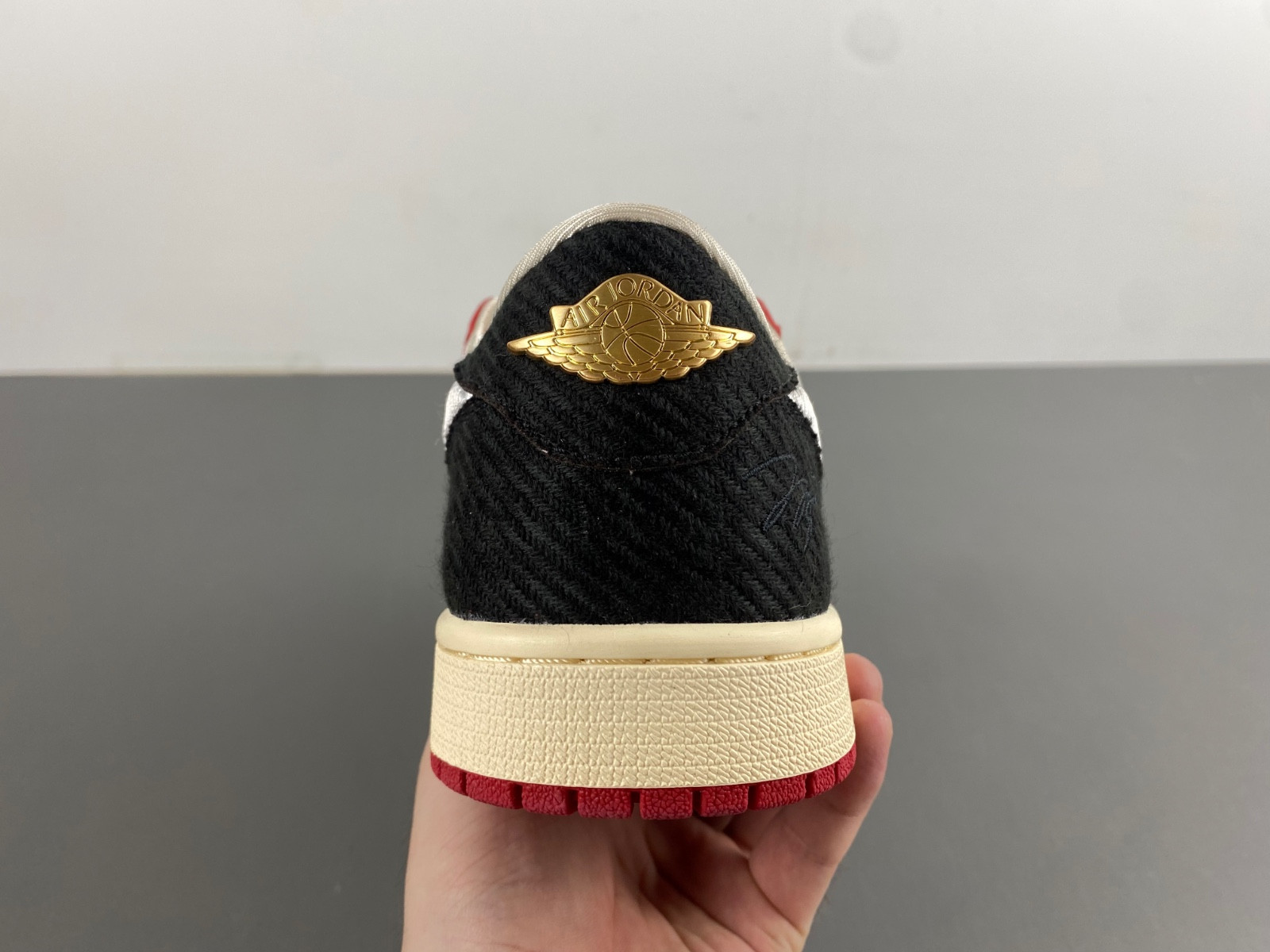 Trophy Room x Air Jordan 1 Low OG "Home" HV6157-100