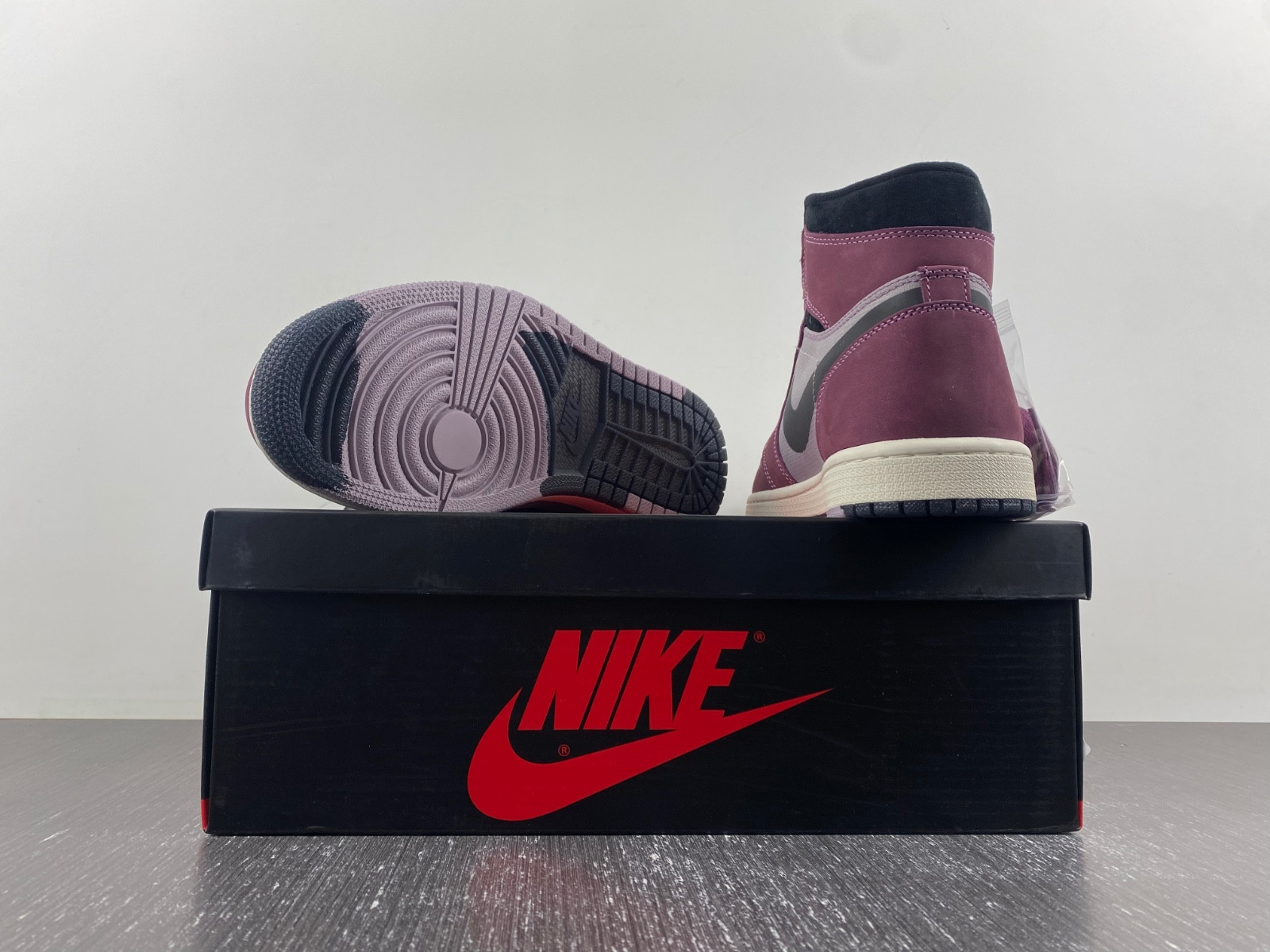 Jordan 1 High Element Gore-Tex Berry - DB2889-500
