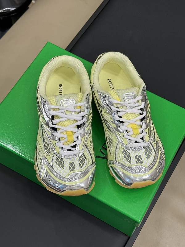 Bo*te*ga ve*ne*ta orbit sneaker