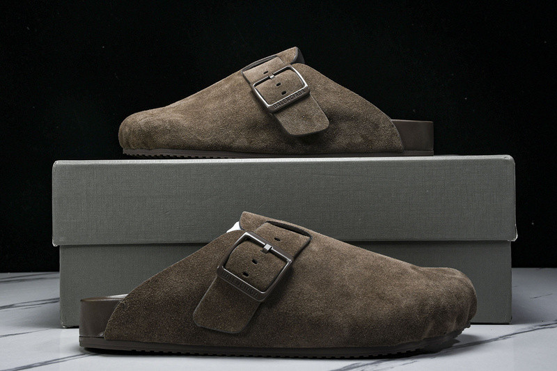 Ba*len*cia*ga Ba*len*cia*ga brown ‘sunday’ suede slides