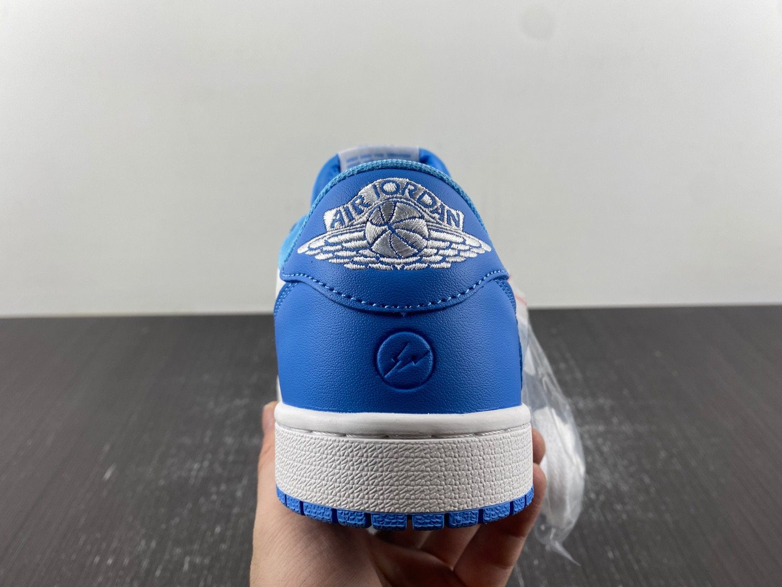 OFF-WHITE x Travis Scott x Air Jordan 1 OW DM7866-180