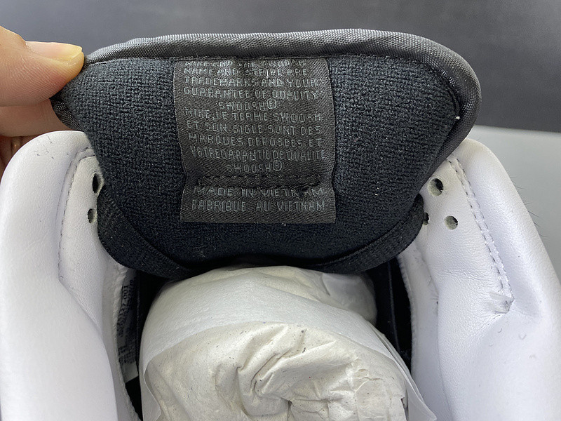 NIKE SB DUNK LOW BLACK WHITE CZ5127-001