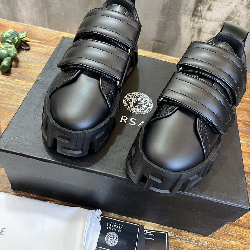 VERSACE SNEAKER