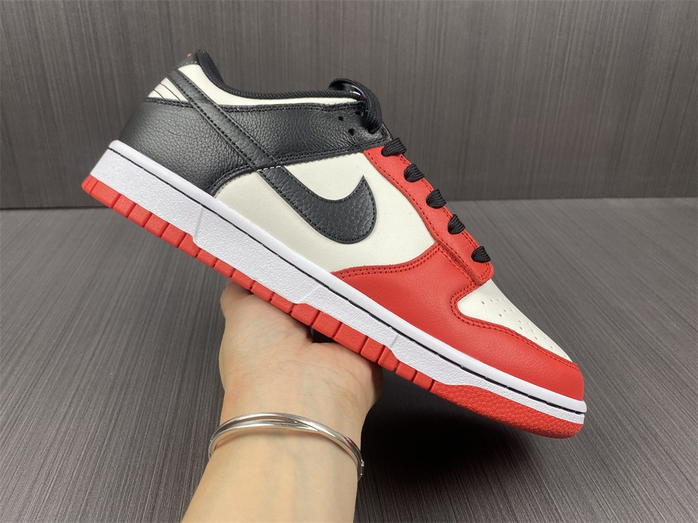 NBA X NIKE SB DUNK LOW EMB “CHICAGO” DD3363-100