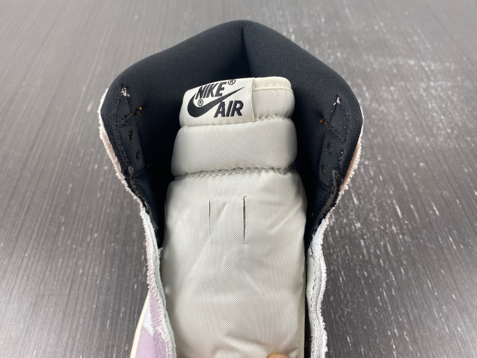 Air Jordan 1 High OG "Skyline" DX0054-805