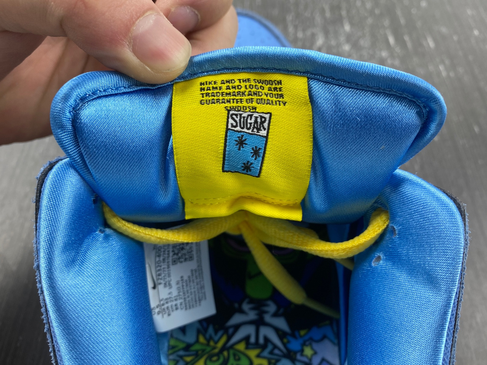 Nike THE POWERPUFF GIRLS X DUNK LOW PRO SB QS 