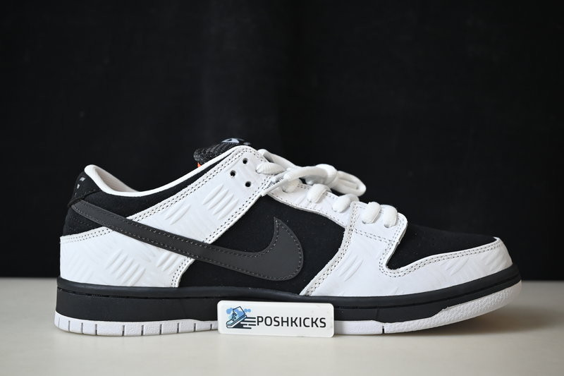 TIGHTBOOTH x Nike SB Dunk Low FD2629-100
