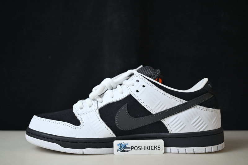 TIGHTBOOTH x Nike SB Dunk Low FD2629-100