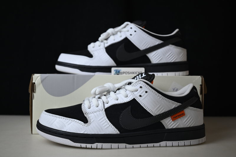 TIGHTBOOTH x Nike SB Dunk Low FD2629-100