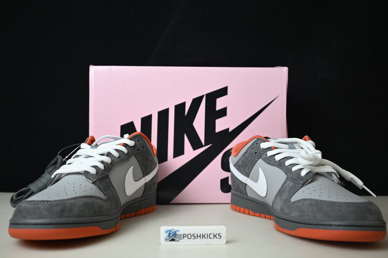 Nike SB Dunk Low Staple NYC Pigeon - 304292-011