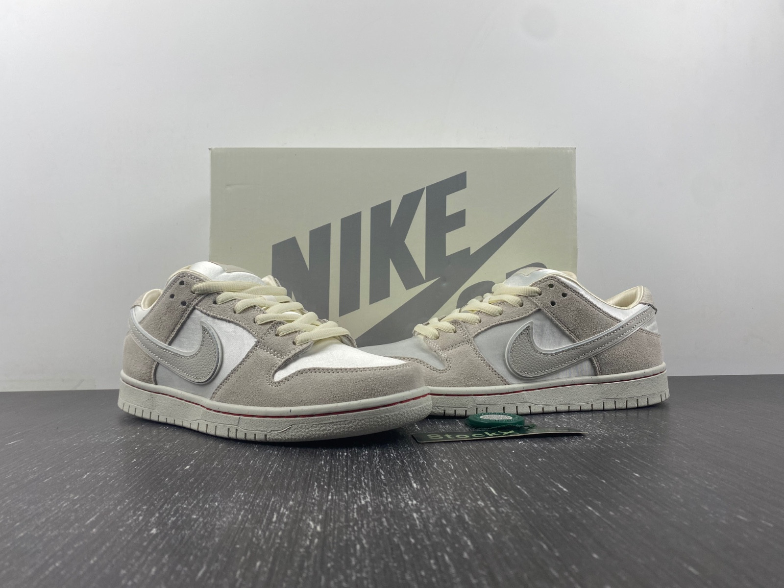 Nike SB Dunk Low City of Love Coconut Milk FZ5654-100