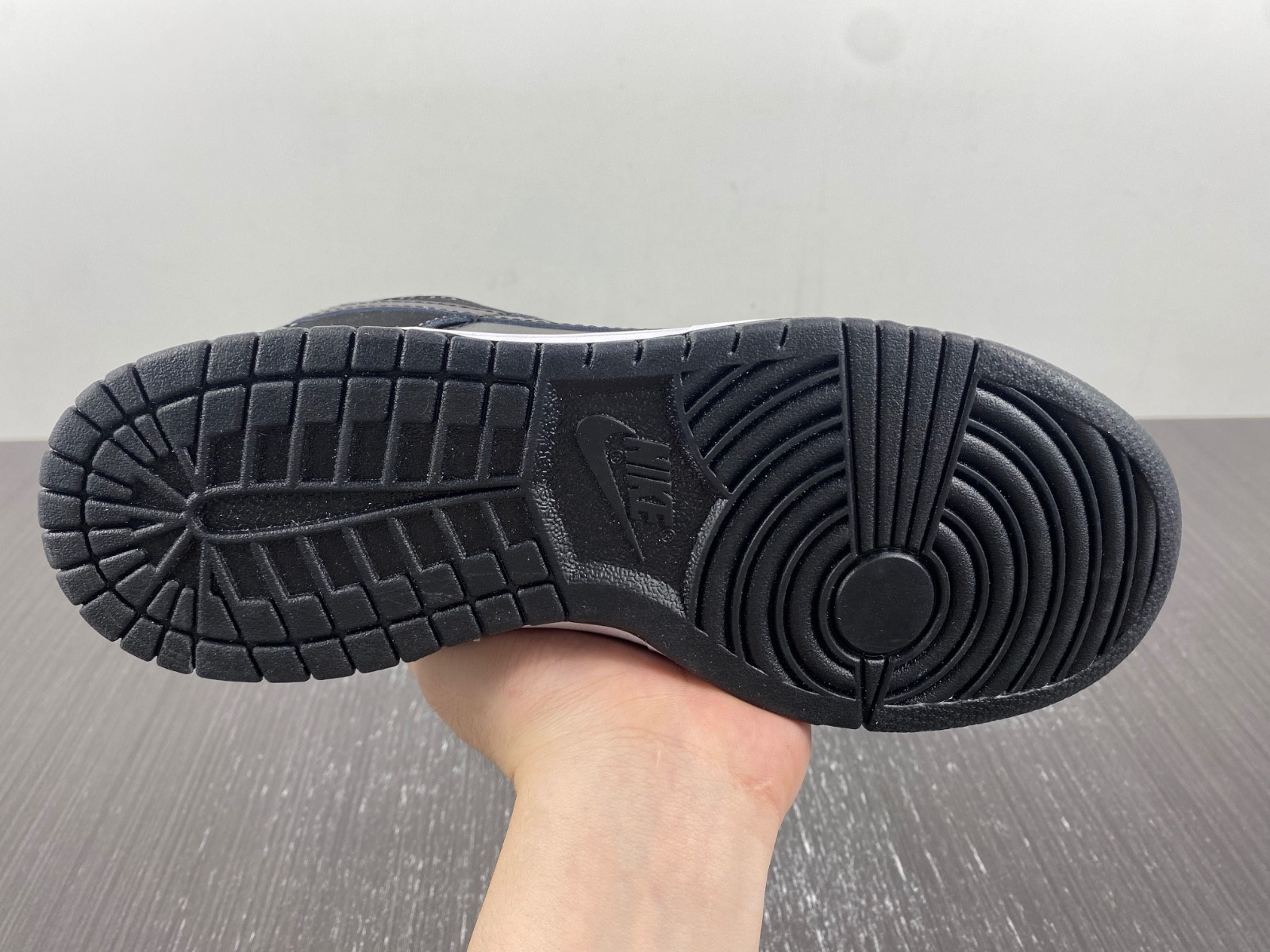 Nike Dunk Low "Black/Grey" (Airbrush) FD6923-001