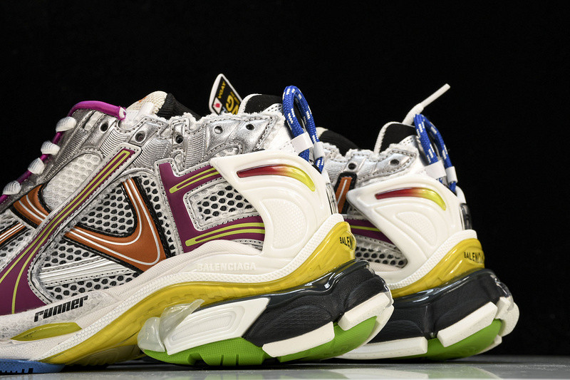 Ba*len*cia*ga runner 772774-w3rbw-9168 (it’s not the same as the previous one!)