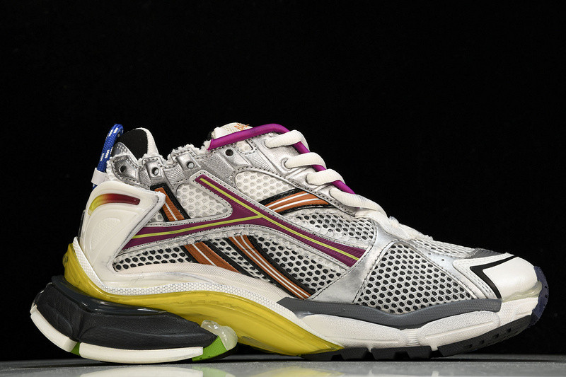 Ba*len*cia*ga runner 772774-w3rbw-9168 (it’s not the same as the previous one!)