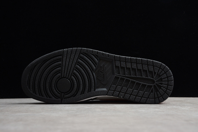 AIR JORDAN 1 MID SHATTERED BACKBOARD 554724-058