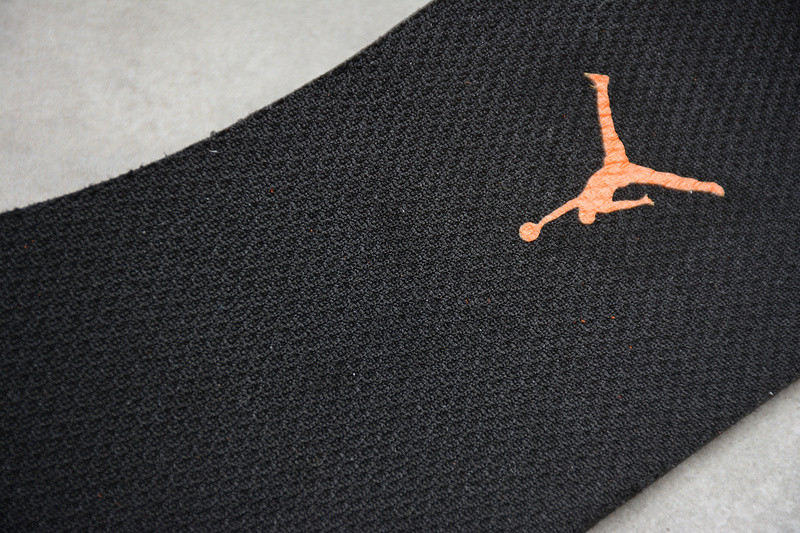 AIR JORDAN 1 MID SHATTERED BACKBOARD 554724-058