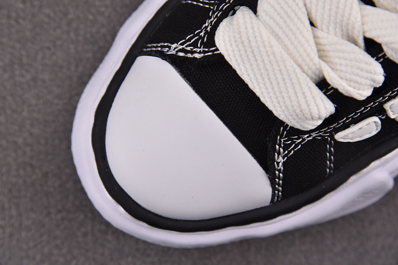 A*iri x MMY Sneakers