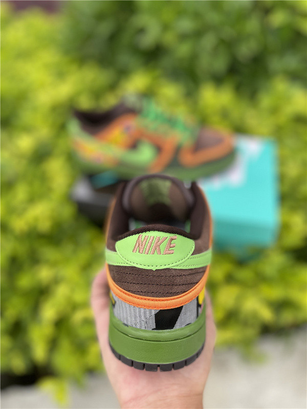 Nike SB Dunk Low De La Soul (2015) - 789841-332