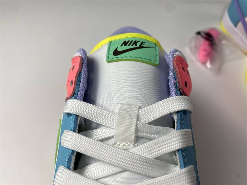 NIKE SB DUNK LOW “EASTER” DD1872-100