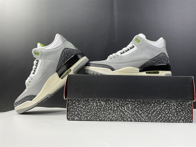 AIR JORDAN 3 RETRO ‘CHLOROPHYLL’ 136064 006