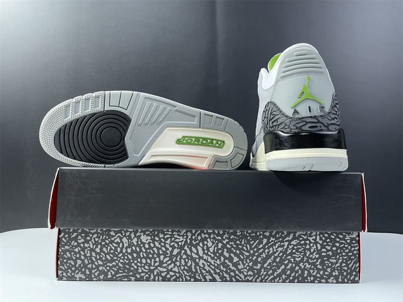 AIR JORDAN 3 RETRO ‘CHLOROPHYLL’ 136064 006