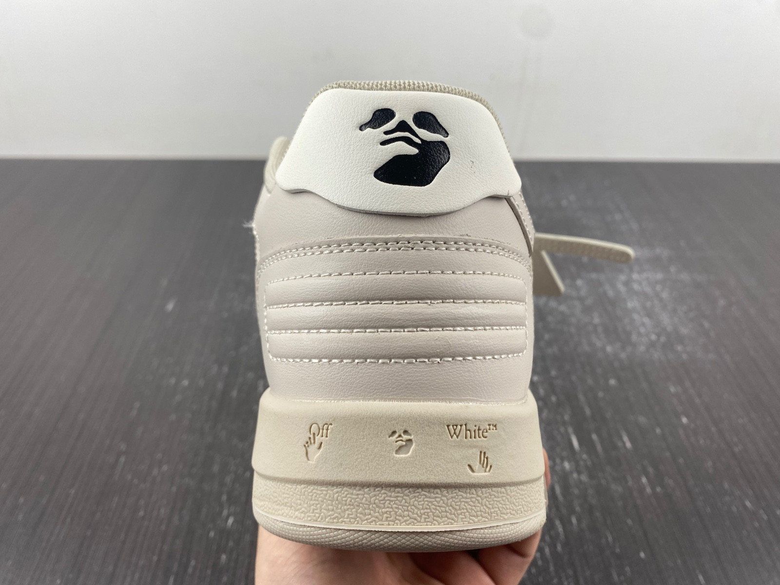 Off-White c/o Virgil Abloh