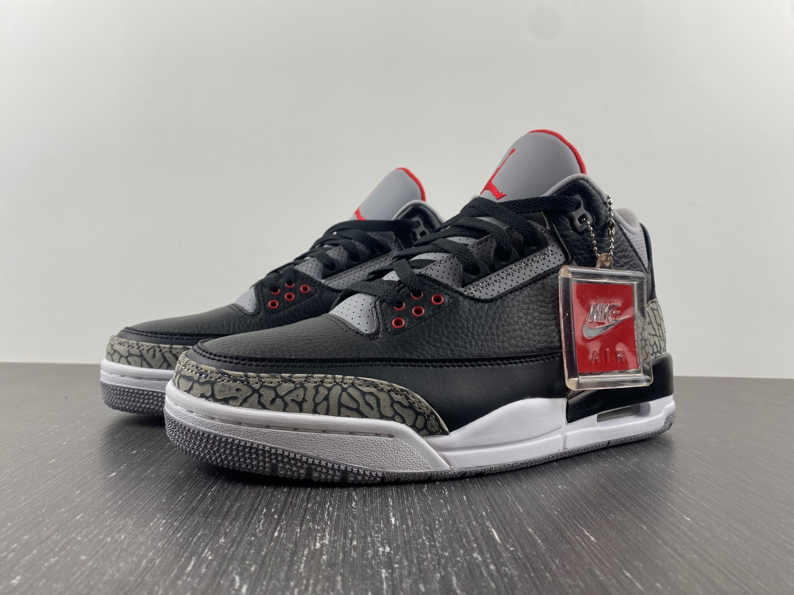 AIR JORDAN 3 BLACK CEMENT 854262-001