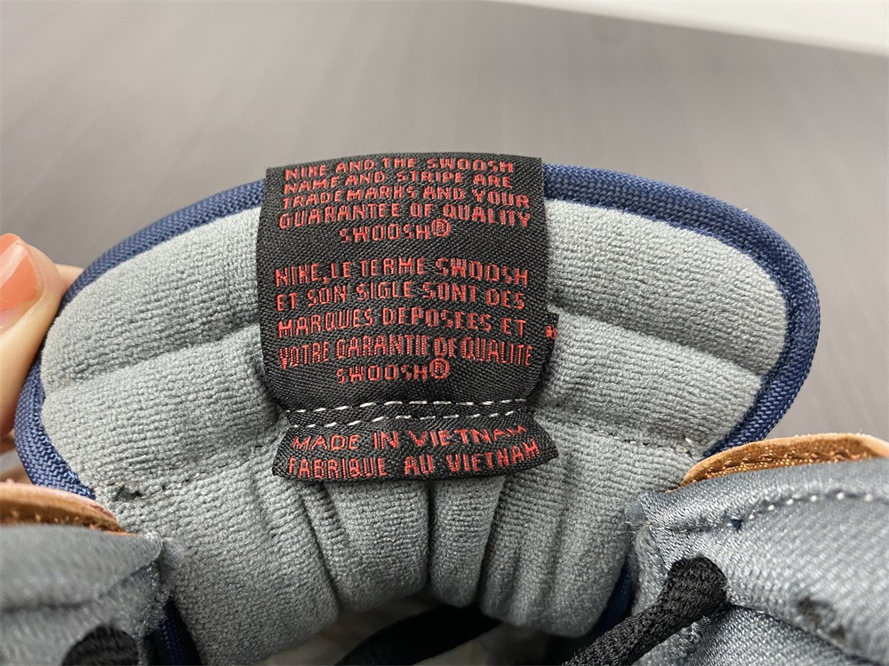 Gundam x Nike SB Dunk High “Banshee” DH7717-400