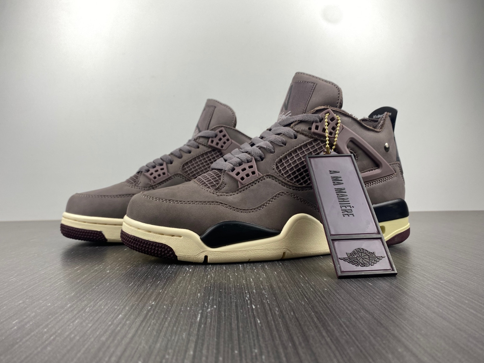 Jordan 4 Retro A Ma Maniére Violet Ore DV6773-220