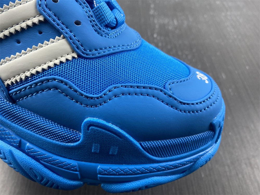 Ba*len*cia*ga triple s 71020 w2rb6 0203