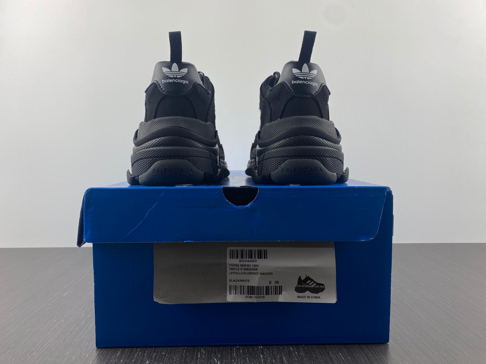 Ba*len*cia*ga triple s 712764 w2fw1 1004