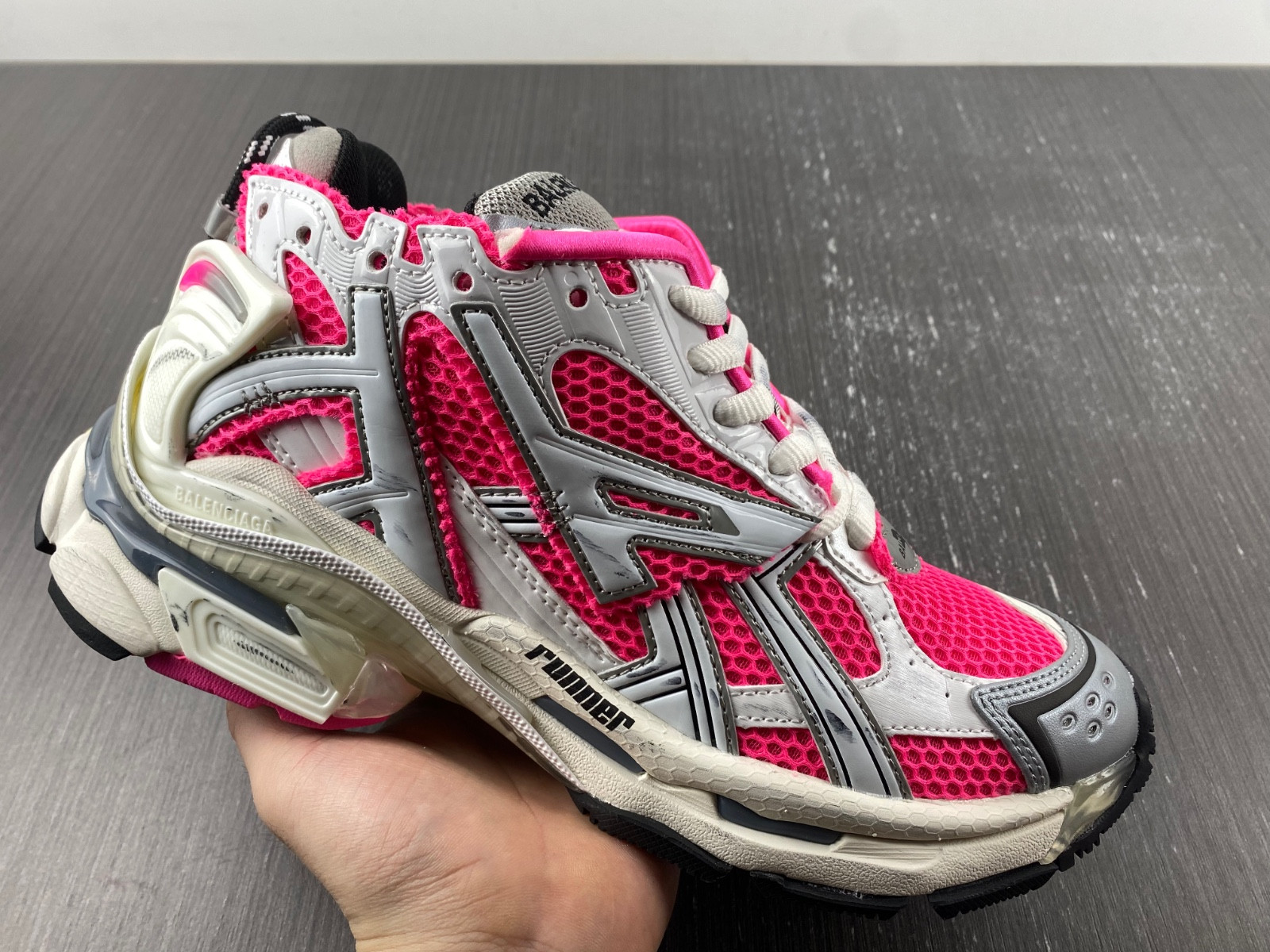 Ba*len*cia*ga runner 677402 w3rbn 9155