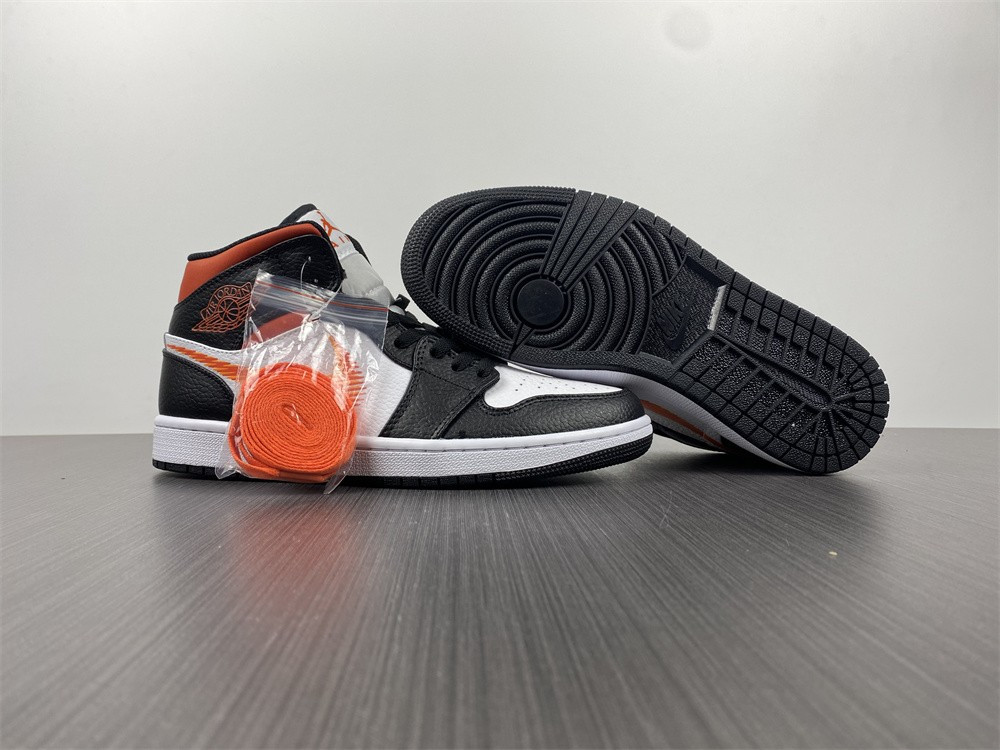 Jordan 1 Mid Zig Zag DN4929-100