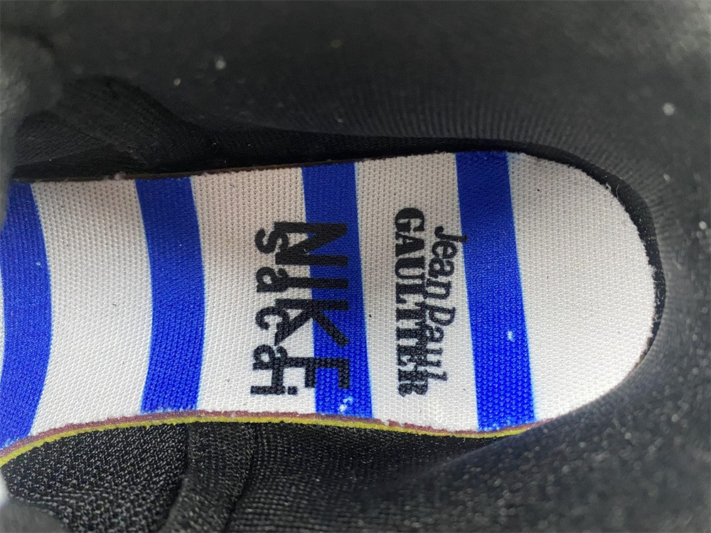 Nike Vaporwaffle sacai Jean Paul Gaultier Black White DH9186-001