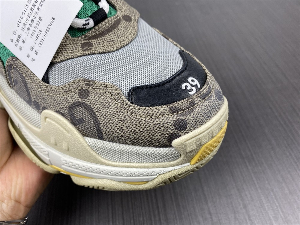 Ba*len*cia*ga triple s 683067 umo20 9766